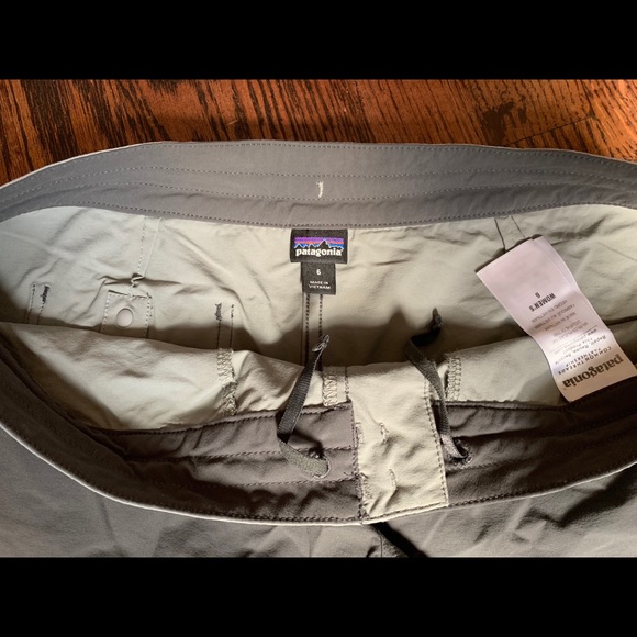 Patagonia stretch shorts, size 6 - Picture 3 of 3